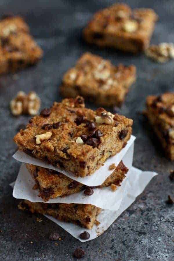 Grain-free Chocolate Chip Squash Blondies | gluten-free desserts | dairy-free desserts | paleo desserts | vegetarian desserts | desserts using fresh squash | healthy blondie recipes || The Real Food Dietitians #glutenfreedesserts #healthydesserts