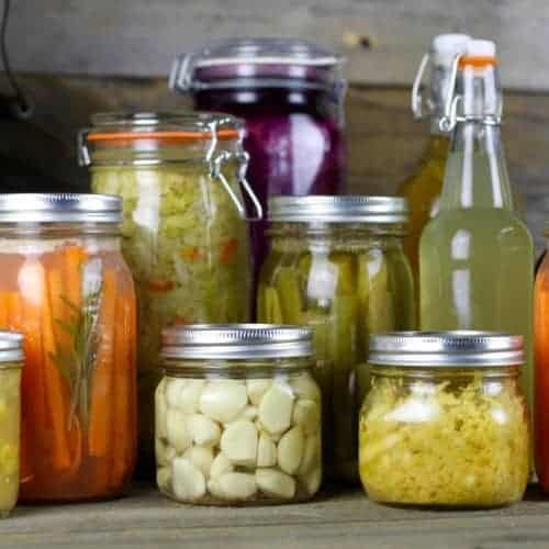 5 Reasons to Eat Fermented Foods Everyday http://simplynourishedrecipes.com/5-reasons-to-eat-fermented-foods-everyday/