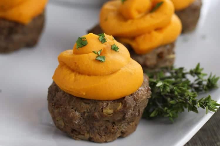 BBQ Meatloaf Muffins with Sweet Potato Topping |Paleo | Whole 30 | Egg-free | http://simplynourishedrecipes.com/bbq-meatloaf-muffins/