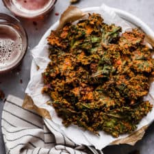 Cheese Pizza Kale Chips
