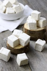 Homemade Marshmallows | Light, fluffy and made without corn syrup or eggs, these are the homemade marshmallows of your dreams | healthy marshmallow recipe | easy marshmallow recipes | no corn syrup marshmallows || The Real Food Dietitians #homemademarshmallows #cornsyrupfree #healthymarshmallows