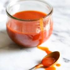 Homemade Buffalo Sauce (Whole30)-image