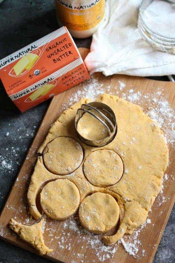 Gluten-free Sweet Potato Buttermilk Biscuits | egg free biscuit recipes | healthy biscuit recipes | recipes using sweet potatoes | sweet potato recipe ideas | healthy bread recipes | vegetarian biscuit recipes | homemade biscuit recipes || The Real Food Dietitians