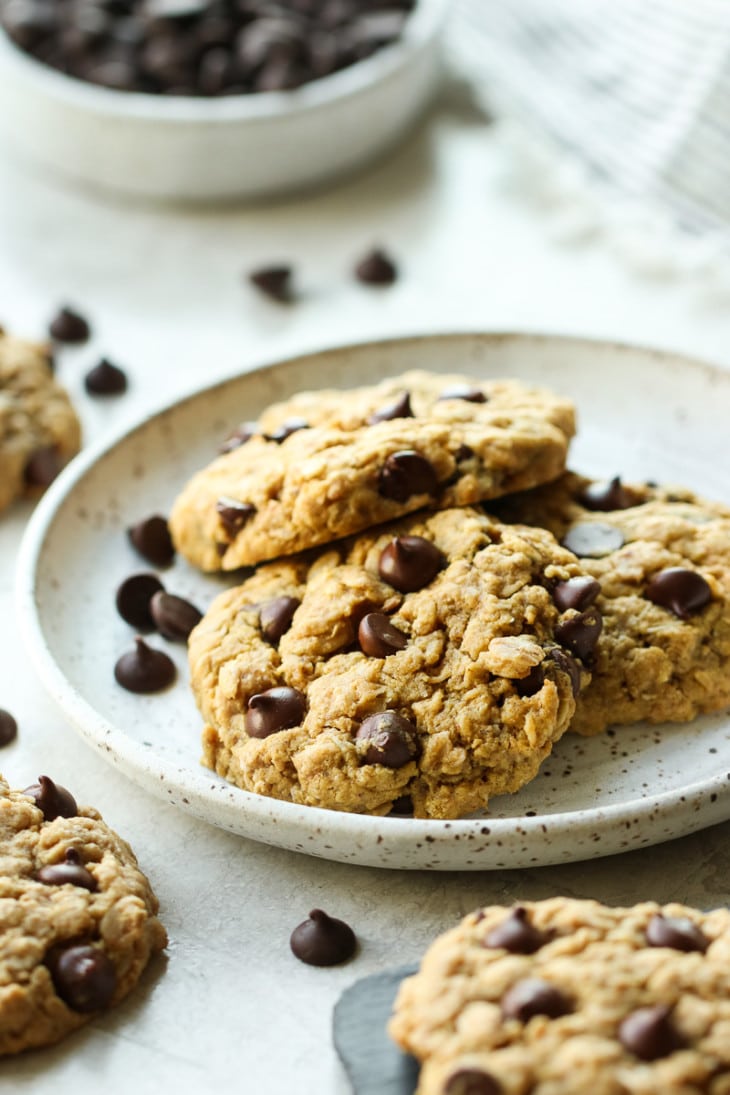 Peanut Butter Oatmeal Cookies with Chocolate Chips - The Real Food ...