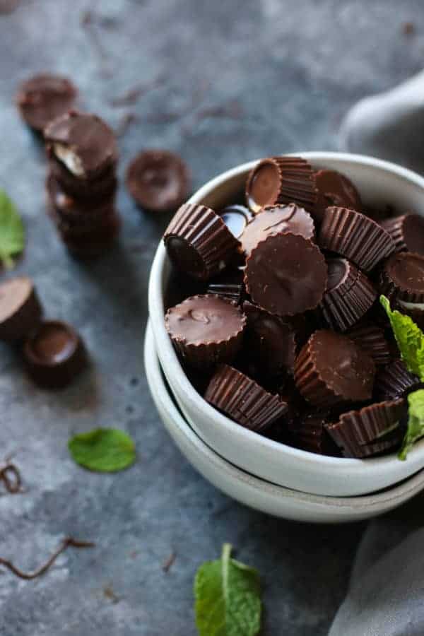 3-Ingredient Dark Chocolate Mint Cups in a white bowl