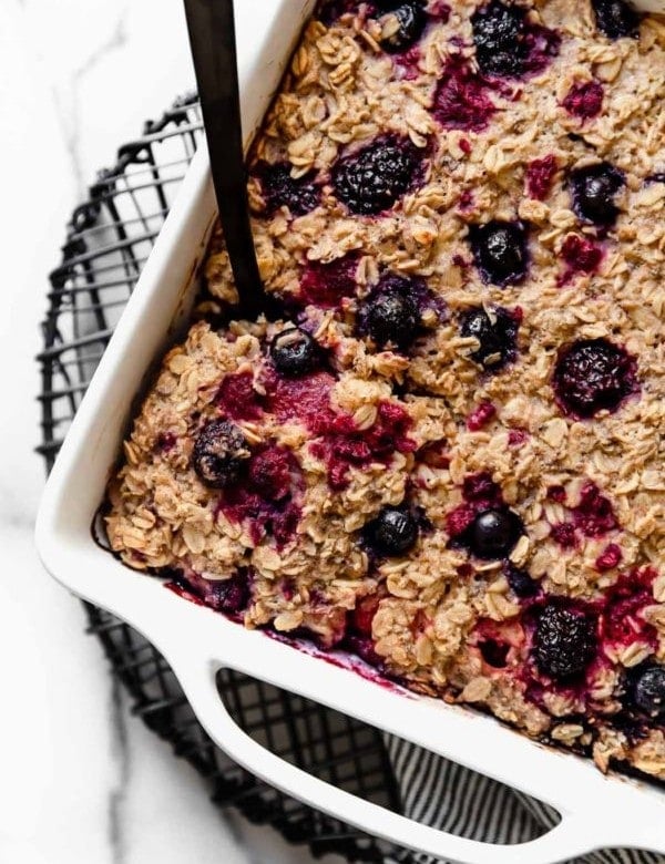 https://therealfooddietitians.com/wp-content/uploads/2020/02/Mixed-Berry-Baked-Oatmeal-4-e1581553419505-600x780.jpg