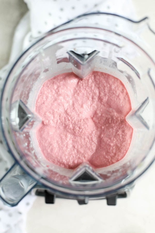 Strawberry Cheesecake Smoothie Pops Getting Blended