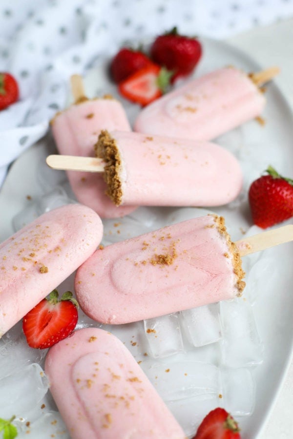 Strawberry Cheesecake Smoothie Pops Ready to Serve
