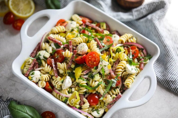 https://therealfooddietitians.com/wp-content/uploads/2020/08/Italian-Veggie-Pasta-Salad-20-of-23-e1596405989394.jpg