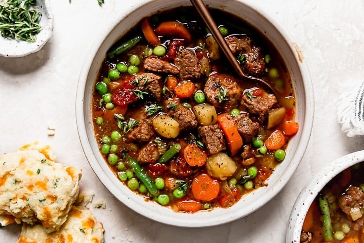 https://therealfooddietitians.com/wp-content/uploads/2020/10/Instant-Pot-Vegetable-Beef-Soup-8.jpg