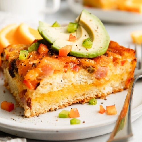 https://therealfooddietitians.com/wp-content/uploads/2020/12/Western-Breakfast-Casserole-6-500x500.jpg