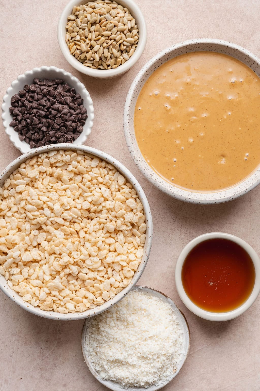 Ingredients to make homemade Clif bars.