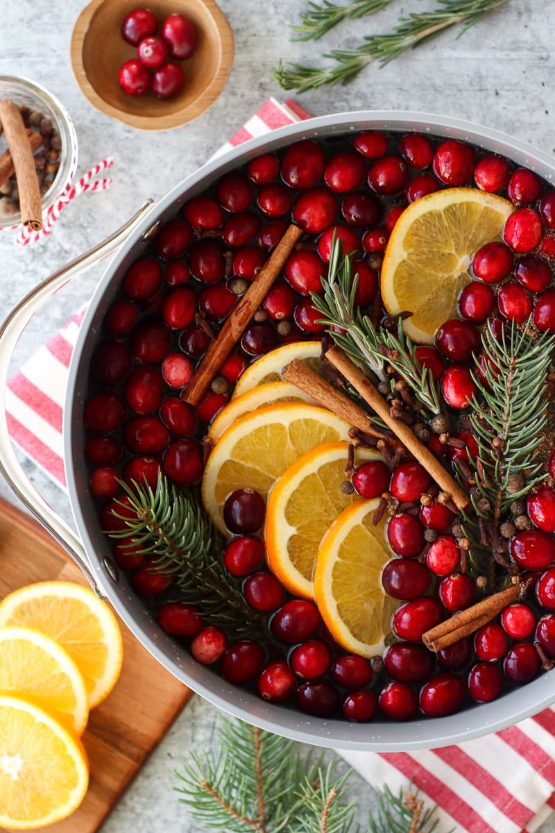 https://therealfooddietitians.com/wp-content/uploads/2022/11/Holiday-Simmer-Pot-9.jpg