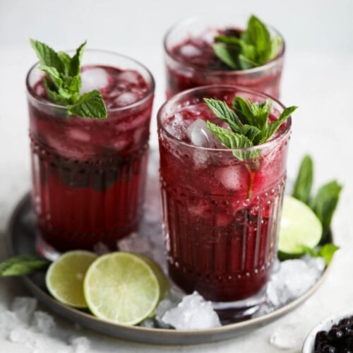 Blackberry Lime Prosecco Cocktails (Low Sugar, Batch Recipe) - The